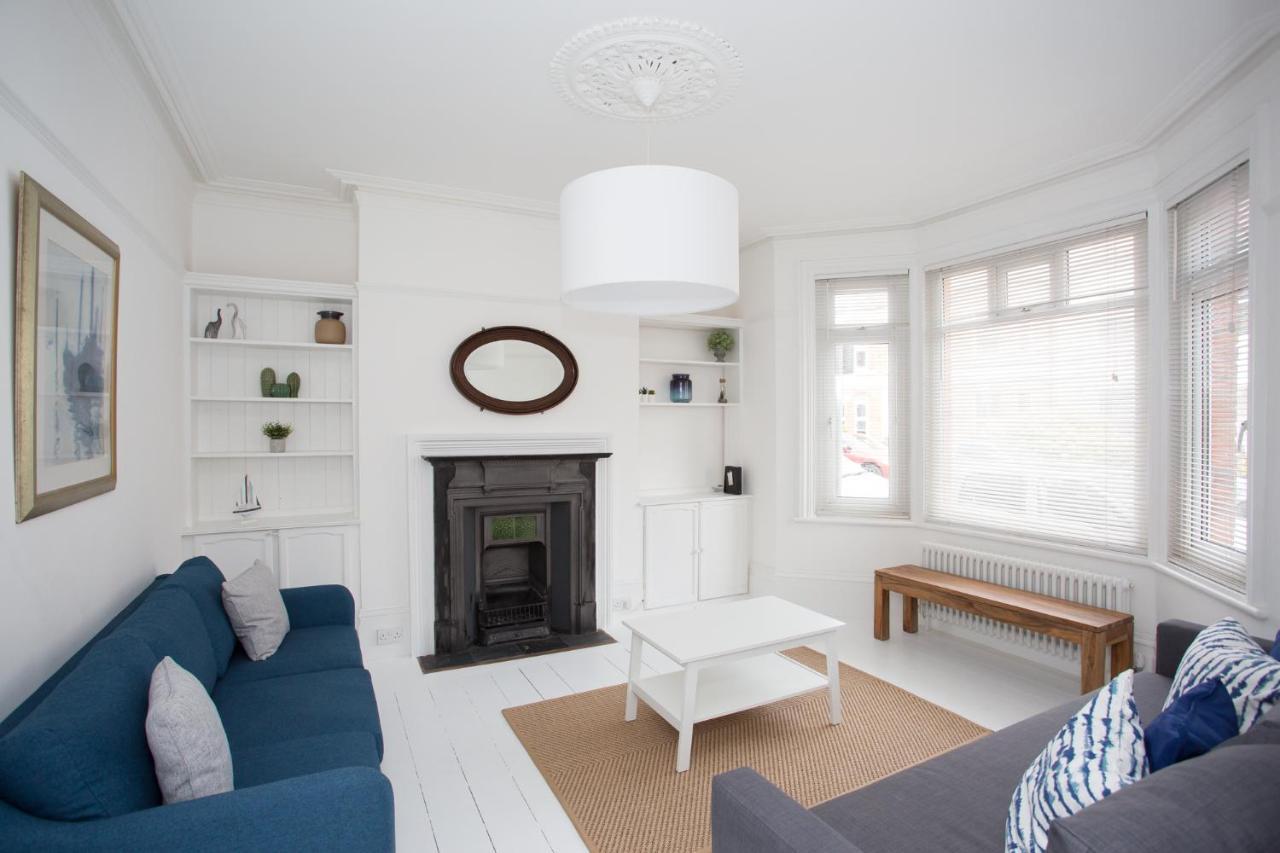 Elegant York House - On A Beach Road, Sleeps 12, With Sea Views Worthing Zewnętrze zdjęcie