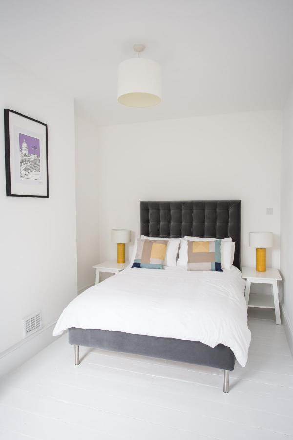 Elegant York House - On A Beach Road, Sleeps 12, With Sea Views Worthing Zewnętrze zdjęcie
